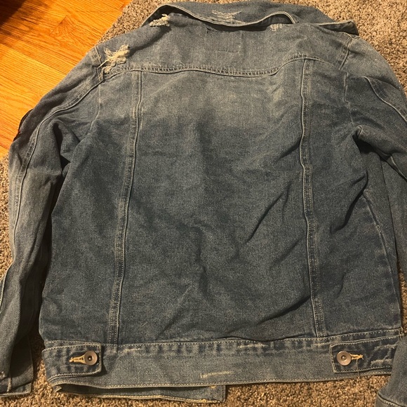 Medium Jean jacket with patches - Picture 2 of 3